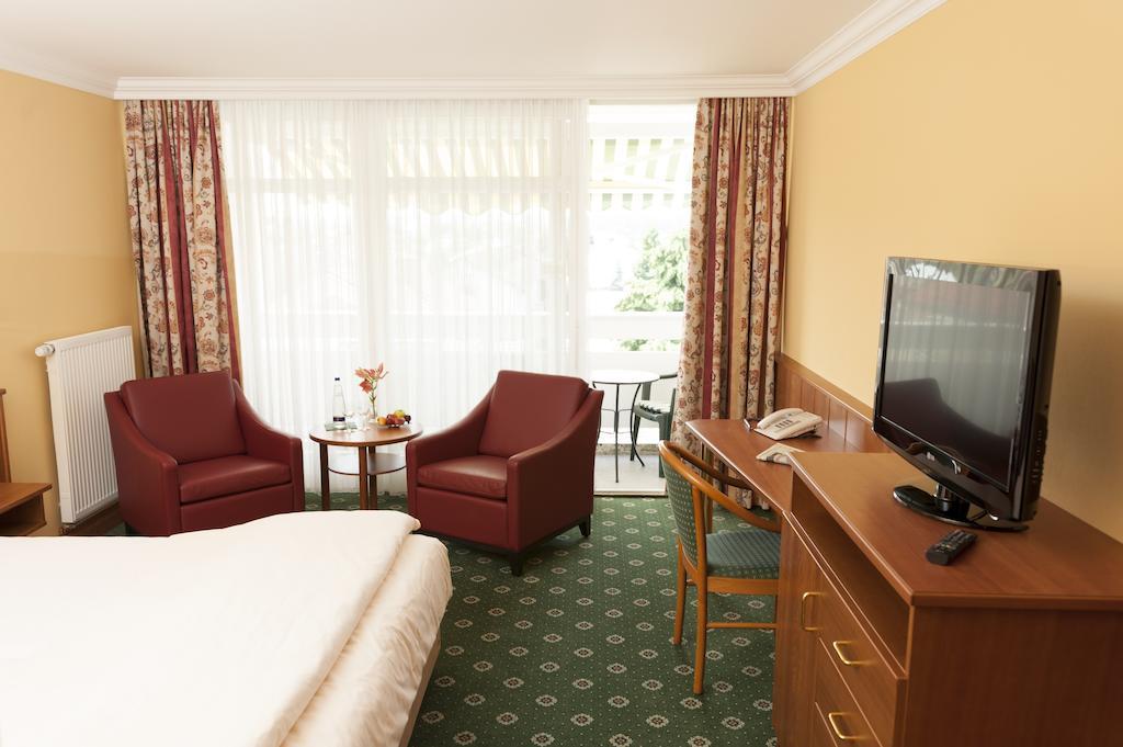 Hotel Olympia Bad Füssing Стая снимка